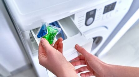 Kapsułki do prania – jak ich używać i jakie wybrać? Czy kapsułki do prania