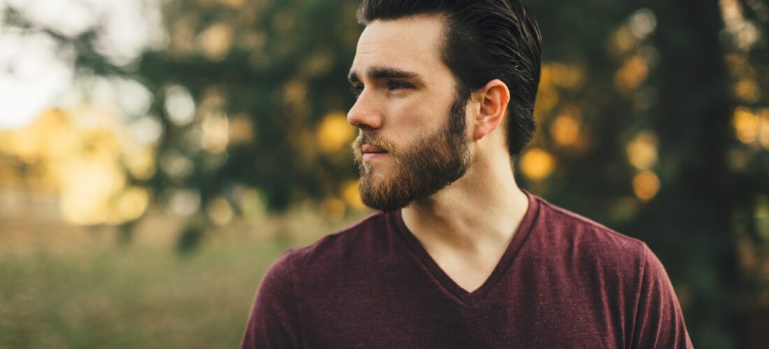 Jak pielęgnować i przycinać brodę? Poradnik dla mężczyzn