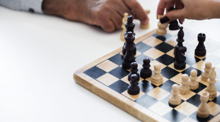 Od czego rozpocząć swoją przygodę z grą w szachy?